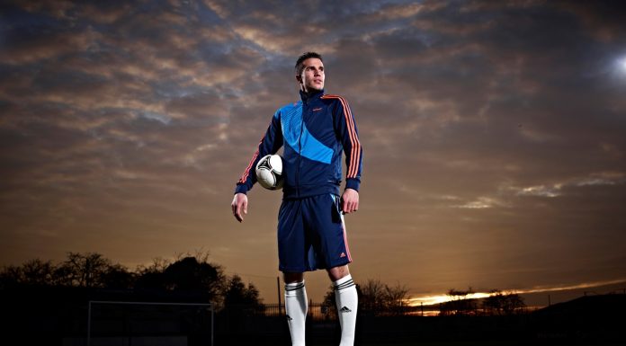 Где купить футбольную форму?