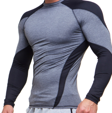 Почему спортсмены носят рашгард не только во время тренировки