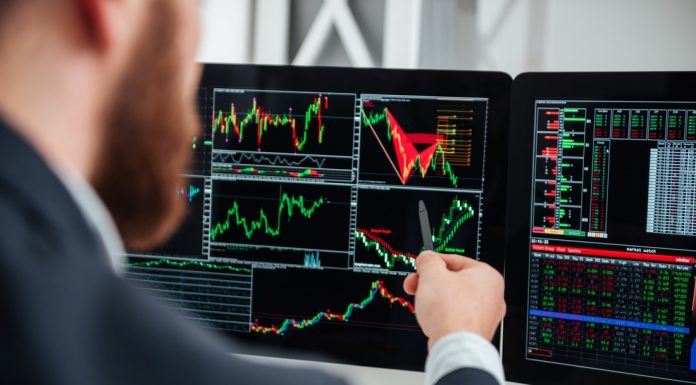 Платформы для трейдинга: чем отличаются веб-терминалы от декстоп-платформ, какие программы наиболее популярны у трейдеров, почему платформа MetaTrader 5 пока не обогнала MetaTrader 4 по популярности