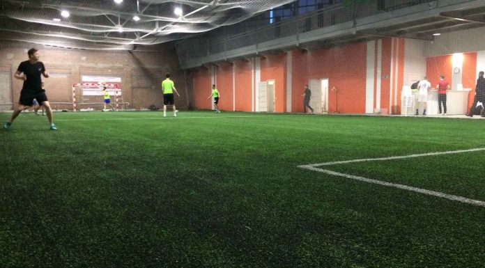 Чем удобна аренда крытого футбольного поля